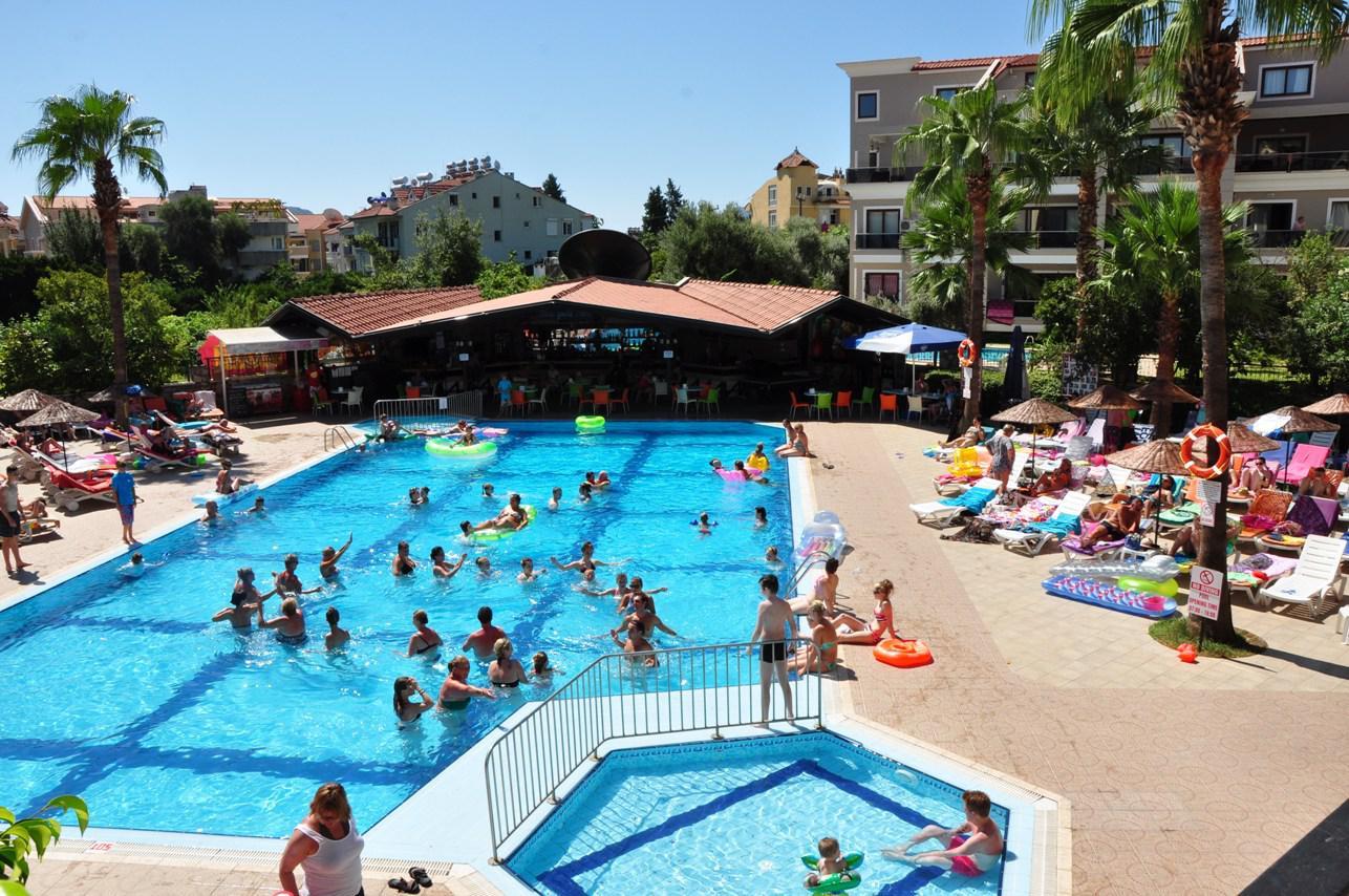 Club Turquoise Apart Marmaris Exterior photo