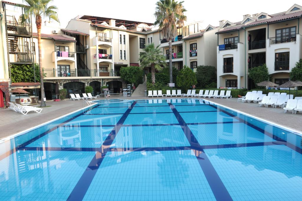 Club Turquoise Apart Marmaris Exterior photo
